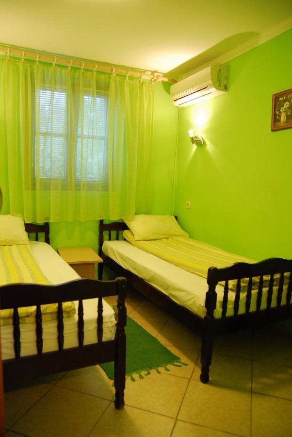 Vila Verona Sobe Палич Екстериор снимка