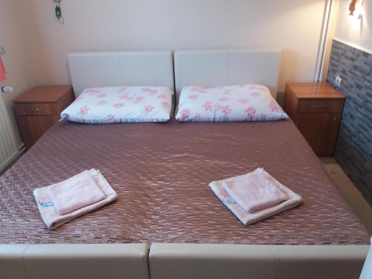 Vila Verona Sobe Палич Екстериор снимка