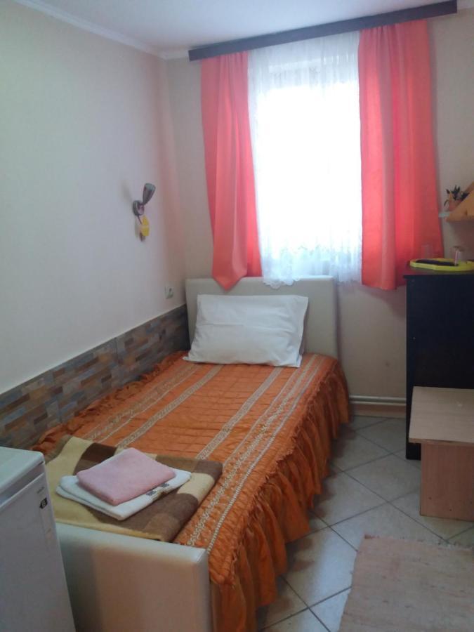 Vila Verona Sobe Палич Екстериор снимка